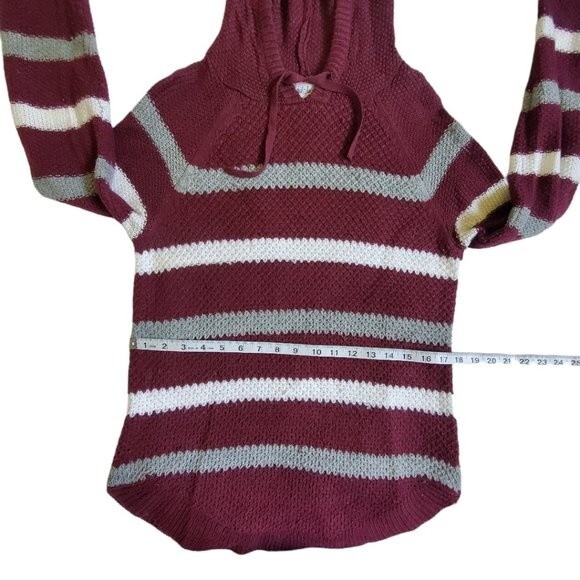 Cloud Chaser dark red, gray, white striped hooded top sz M - Picture 11 of 15